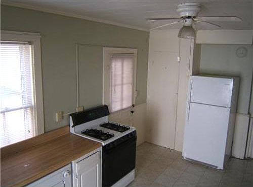 2nd image of 65 Borden Ave