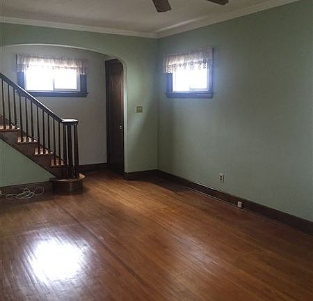 2 Living RM
