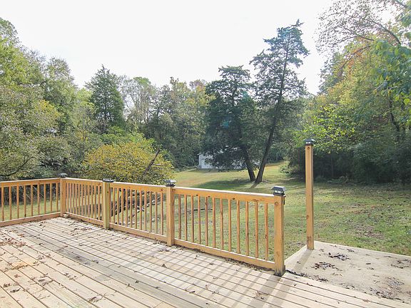 3rd image of 644 E Beaver Creek Dr