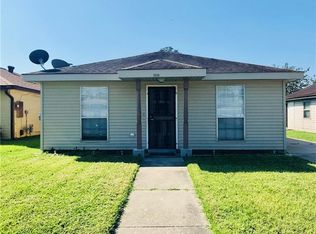 5949 N Oak Dr, Marrero, LA 70072