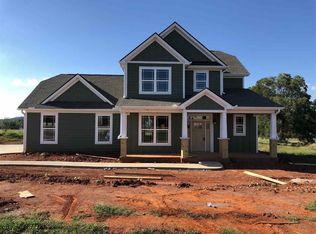 124 Providence Point Ln, Wellford, SC 29385