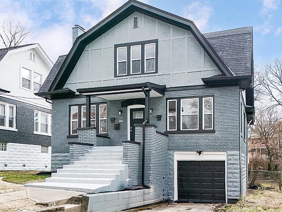 2nd image of 1132 Carmania Ave