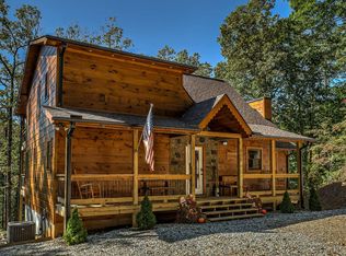 215 Windy Valley Ln, Blue Ridge, GA 30513