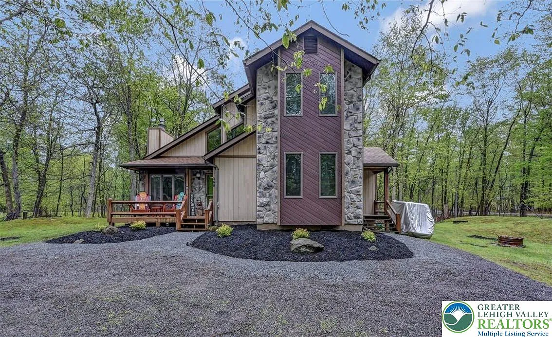 268 White Pine Dr photo 1