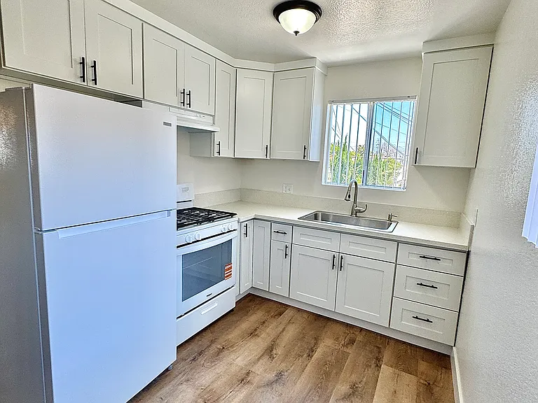 6714 Troost Ave #O — Photo 3