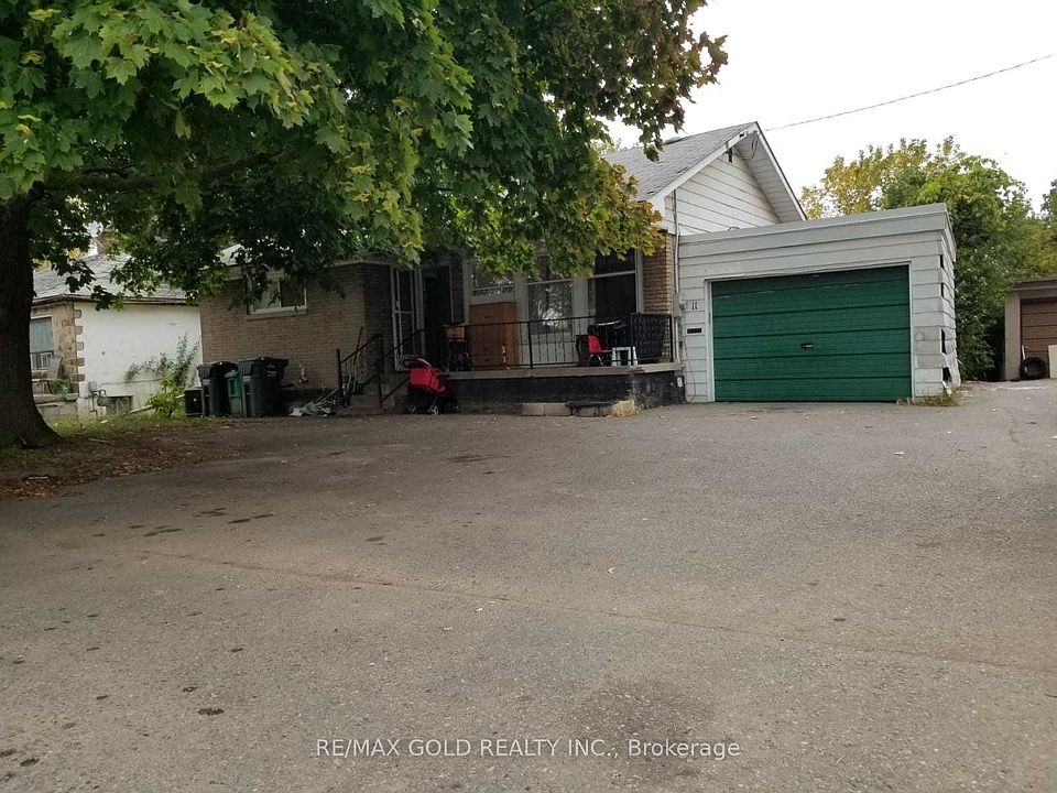 1st image of 11 McLaughlin Rd N