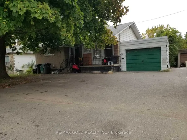 11 McLaughlin Rd N, Brampton, ON L6X 1Y4