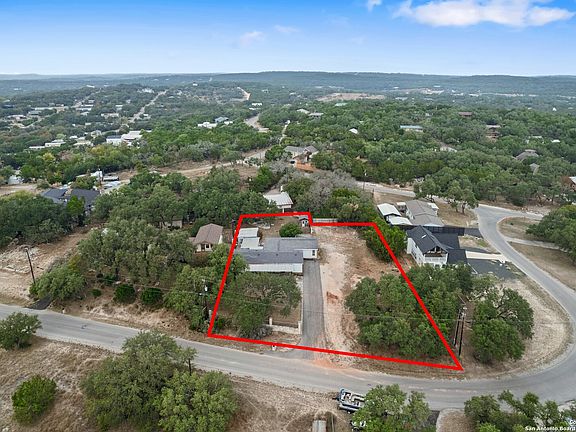 2nd image of 1130 Arcadia Dr