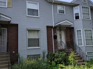 517 W Winneconna Pkwy, Chicago, IL 60620