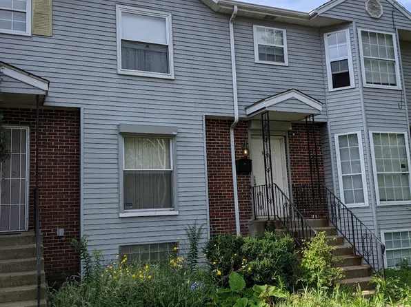 517 W Winneconna Pkwy, Chicago, IL 60620