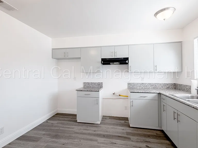 1212 California St — Photo 9