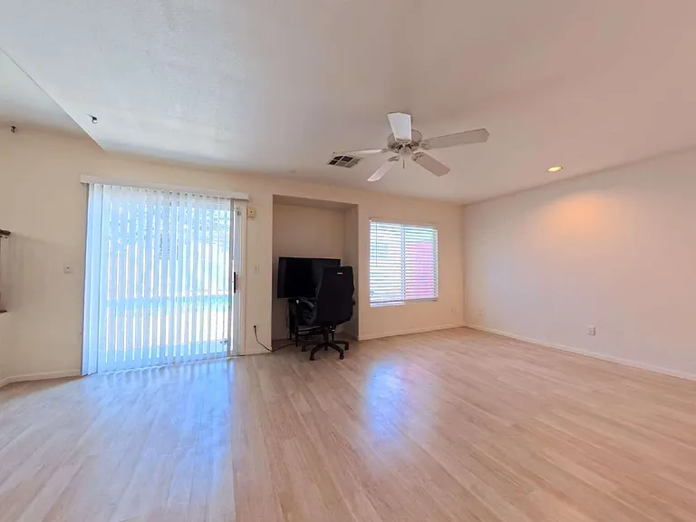 8330 Hipwader Ct — Photo 18