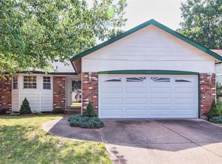 1537 Morning Sun Dr, Ballwin, MO