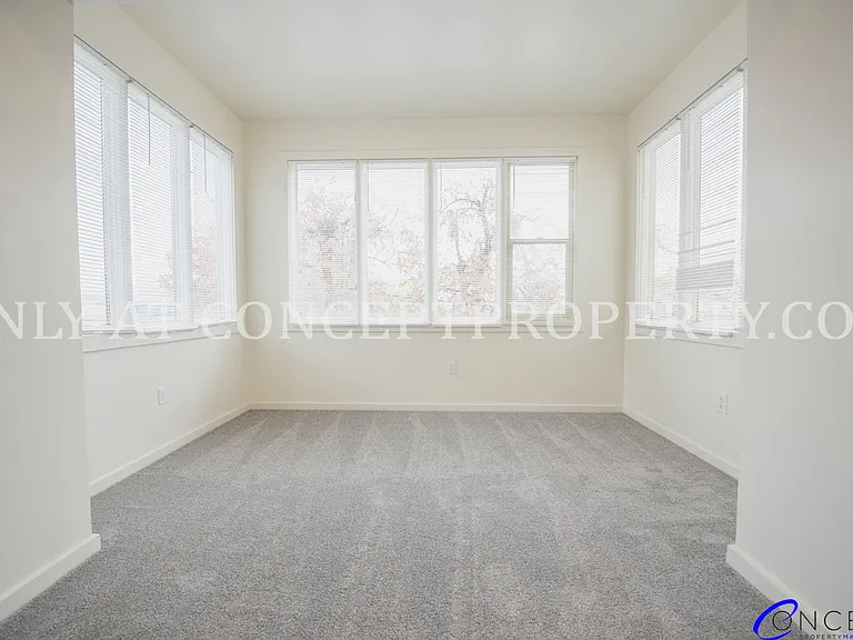 223 E 3rd Ave — Photo 19