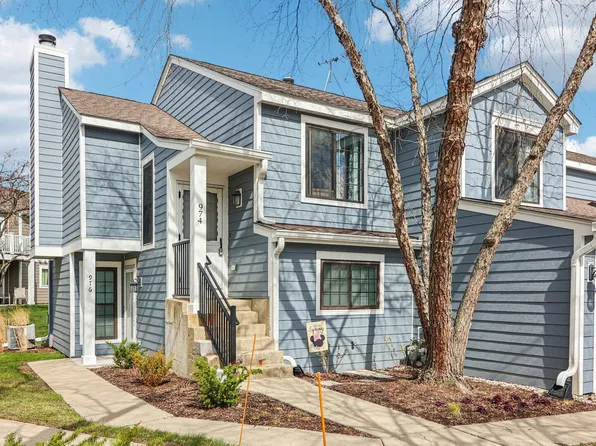 974 Westchester Cir, Schaumburg, IL 60193