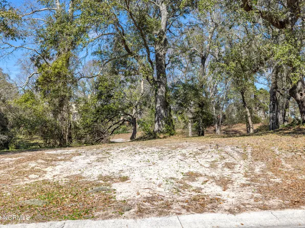 1232 Great Oaks Drive, Wilmington, NC 28405