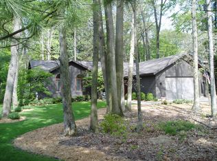 13463 Forest Park Dr, Grand Haven, MI 49417