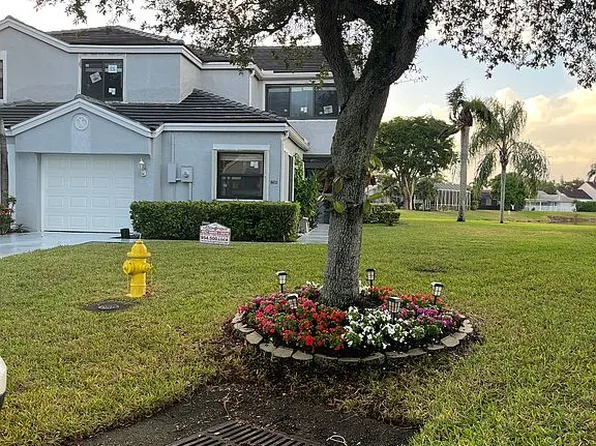 8471 NW 78th Ct, Tamarac, FL 33321