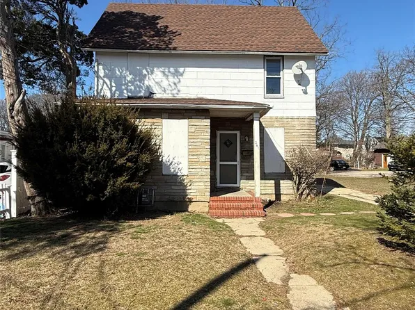 241 Commercial Street, Freeport, NY 11520