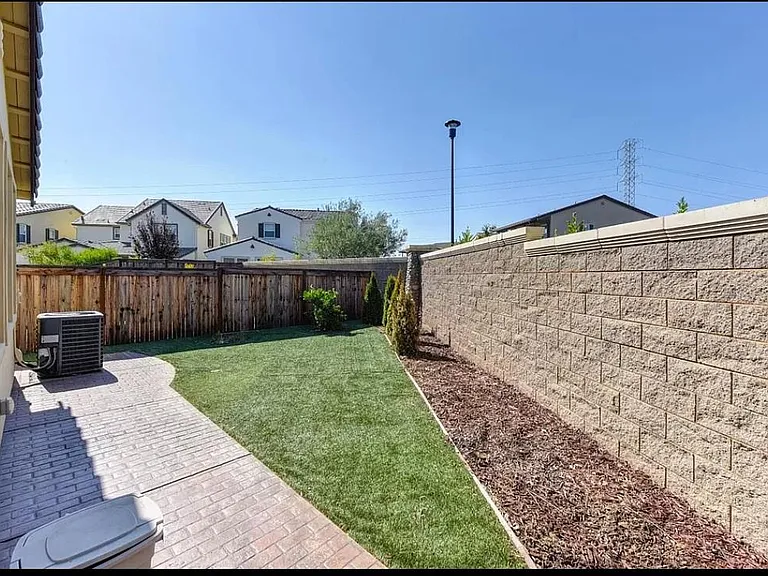 1393 Folsom Meadows Cir — Photo 13