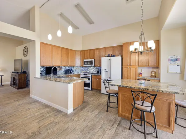 992 S ROANOKE Street, Gilbert, AZ 85296