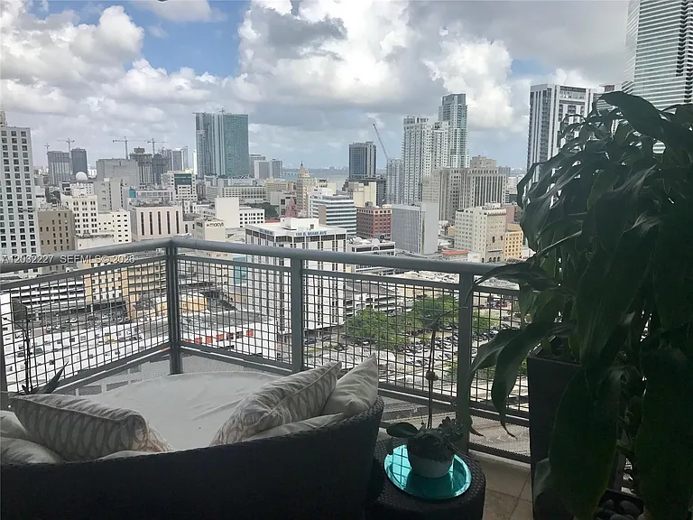 350 S Miami Ave #2511 — Photo 5
