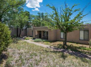 320 Artist Rd, Santa Fe, NM 87501