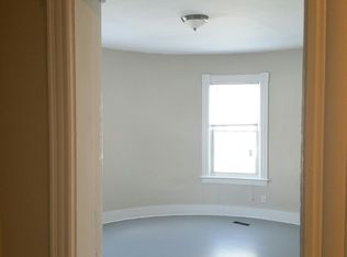 63 Russell St #67CHEAM8G, Worcester, MA 01609