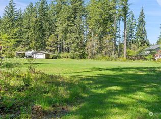 72 E Island Lake Dr, Shelton, WA 98584
