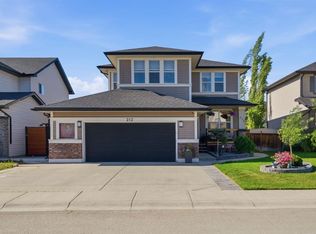 212 SE Willowmere Close, Chestermere, AB T1X 1S2