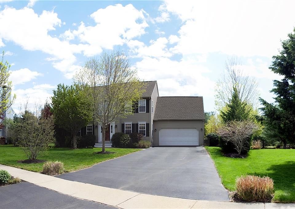 1st image of 29 Petal Ln