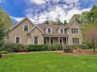 2 Spruce Way, Medfield, MA 02052