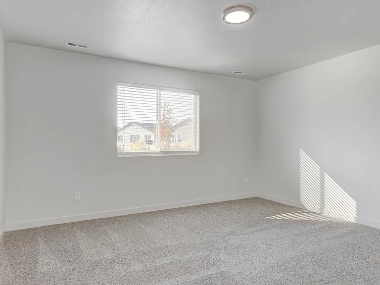 3421 W Charlene St — Photo 13