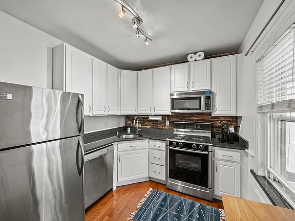 4th image of 293 W 2nd St #3