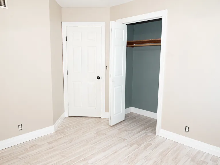 1426 W Nottingham Cir — Photo 23
