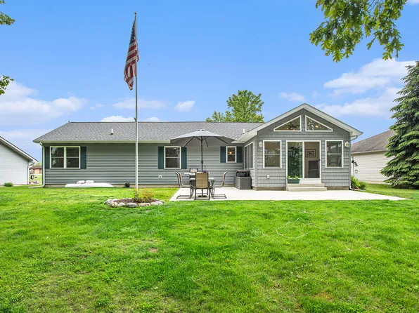 1020 Bayview Dr, Coldwater, MI 49036