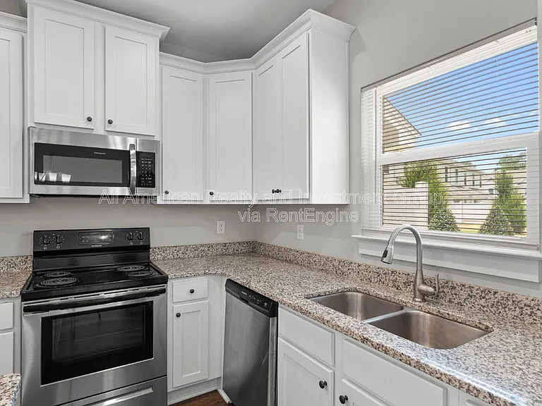 400 Mattie M Kelly Blvd — Photo 11