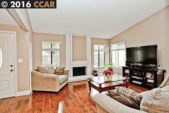 5th image of 2234 Lynbrook Dr