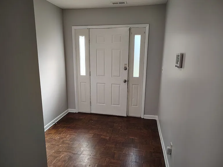 1161 Patrick Dr — Photo 5