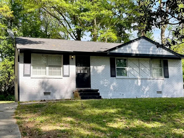 777 Jeb Stuart Dr, Jonesboro, GA 30238