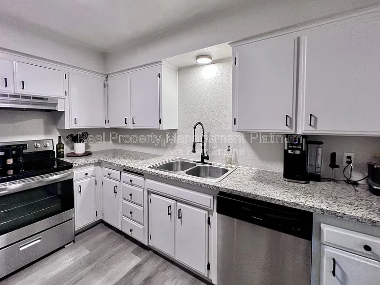 4244 N Brix Ave — Photo 18