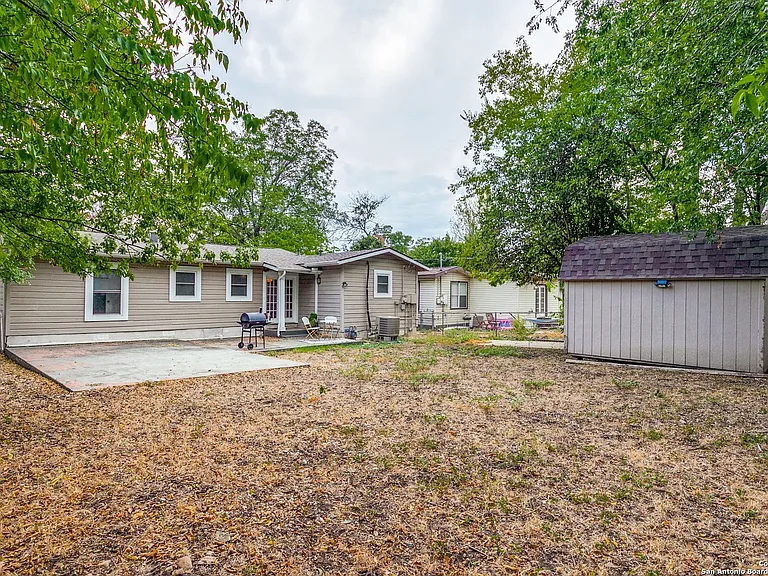 323 Byrnes Dr — Photo 12