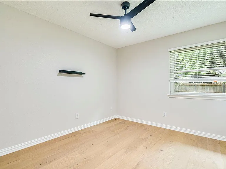 16517 Spotted Eagle Dr — Photo 18