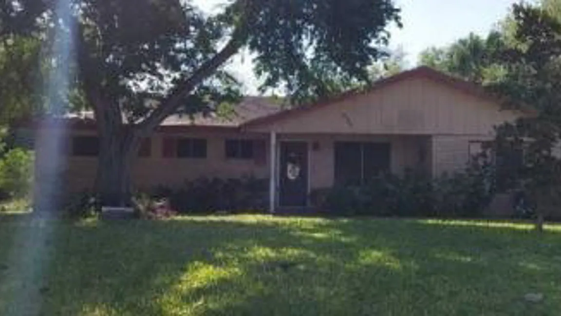 824 Hackberry Ct, Brownsville, TX 78520 | Zillow