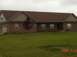 1621 N 1125 East Rd, Monticello, IL 61856