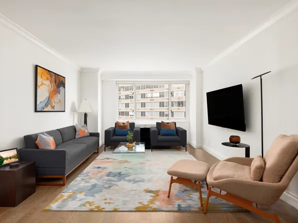 400 E 54th St APT 27A, New York, NY 10022
