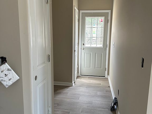 4th image of 4206 Brandon St