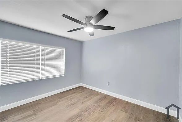 2360 NW 6th Ct — Photo 5