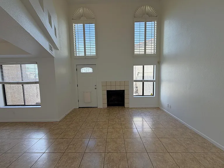 7835 E Glenrosa Ave #2 — Photo 5