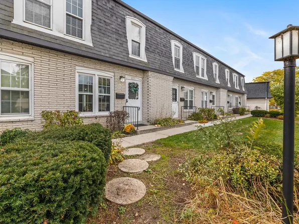 4253 West Cherrywood LANE, Brown Deer, WI 53209